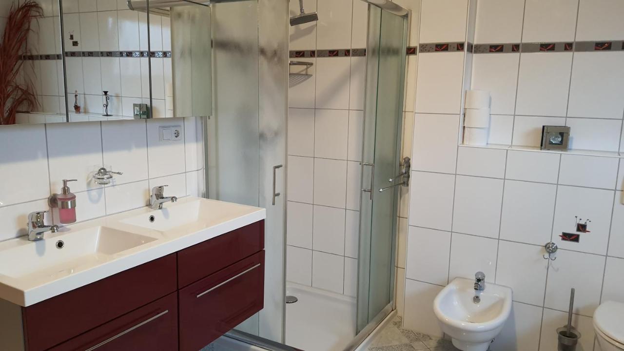 Nettes 2- Zimmer Apartment Зенде Екстериор снимка